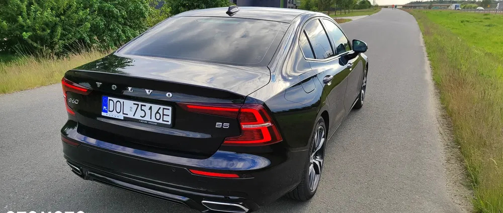 śląskie Volvo S60 cena 162900 przebieg: 22000, rok produkcji 2021 z Oleśnica